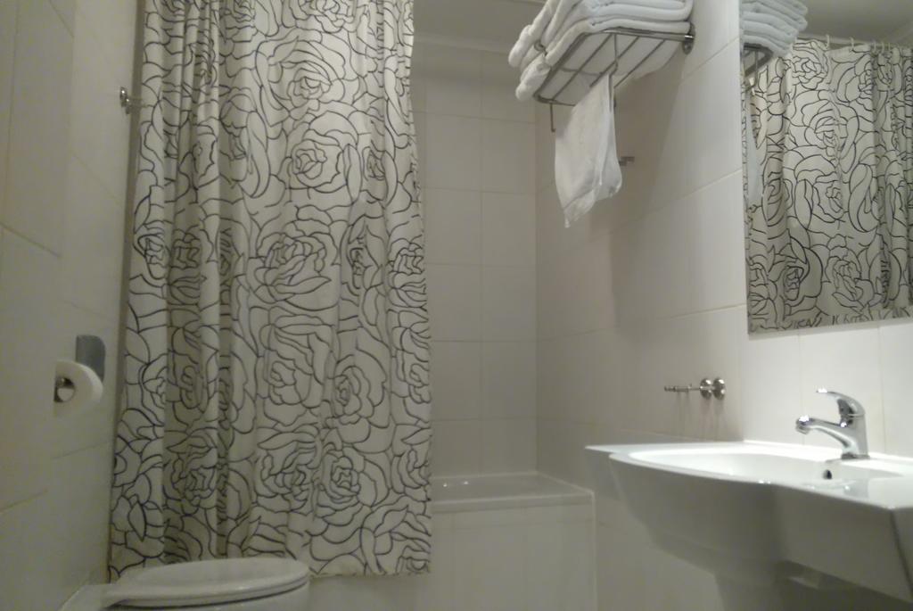 Hotel San Remo Zgierz Kamer foto